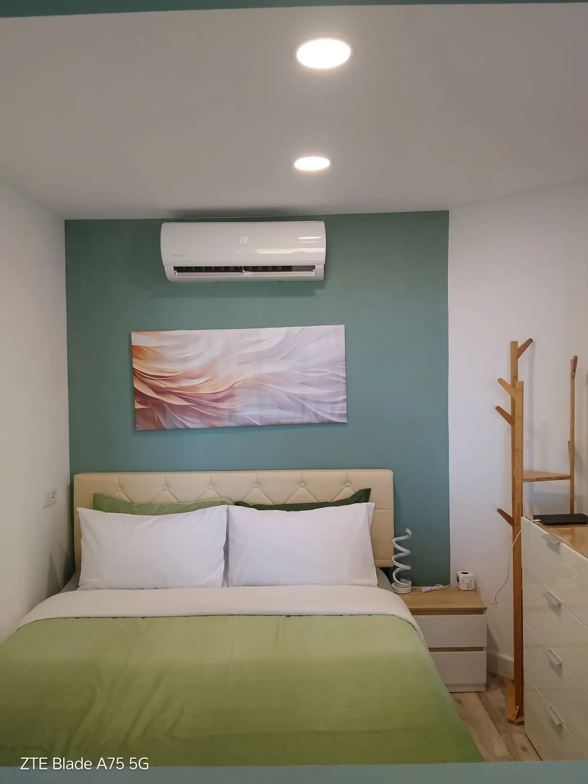1 Bedroom Middle Floor Apartment for Sale in Calahonda, Málaga - Image 2