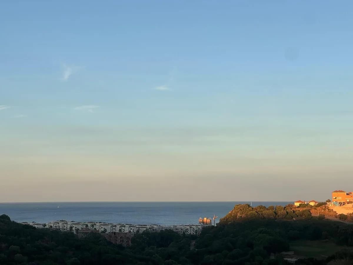 2 Bedroom Middle Floor Apartment for Sale in Manilva, Málaga