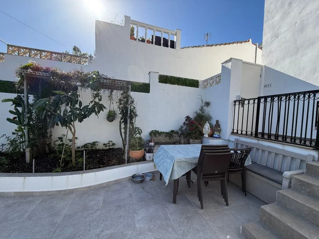 3 Bedroom Townhouse for Sale in Estepona, Málaga - Image 6