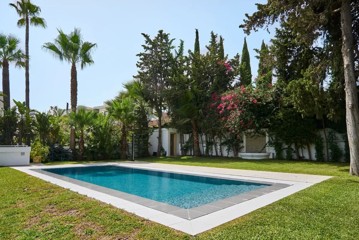5 Bedroom Detached Villa for Sale in Sierra Blanca, Málaga - Image 6