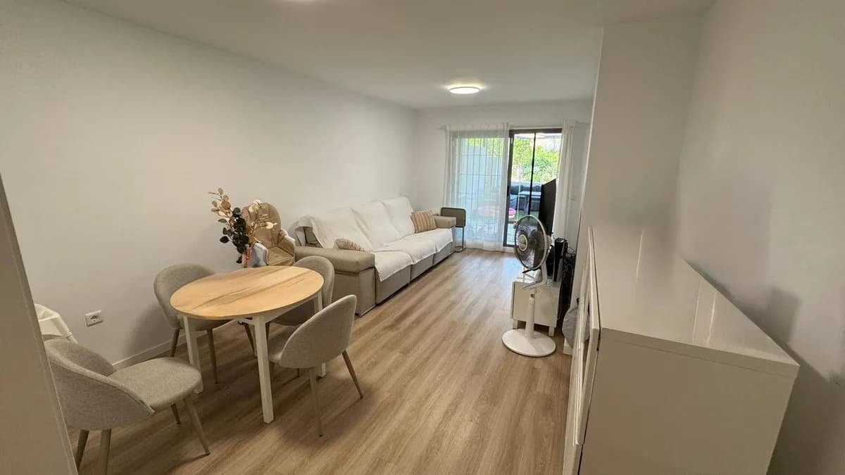 2 Bedroom Ground Floor Apartment for Sale in Fuengirola, Málaga - Image 6