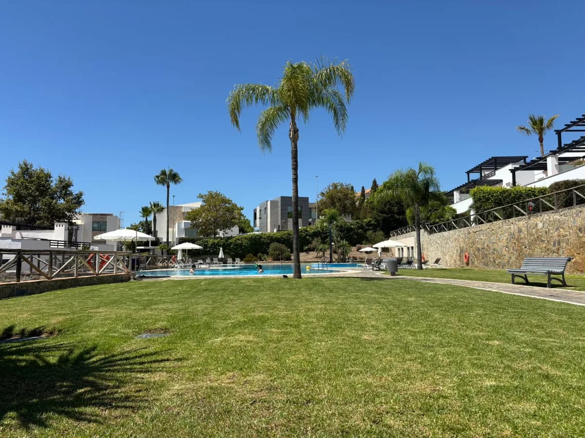 4 Bedroom Townhouse for Sale in Santa Clara, Málaga - Image 4