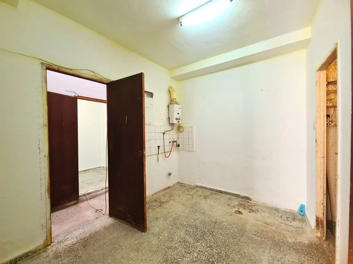 1 Bedroom Ground Floor Apartment for Sale in Estepona, Málaga - Image 6