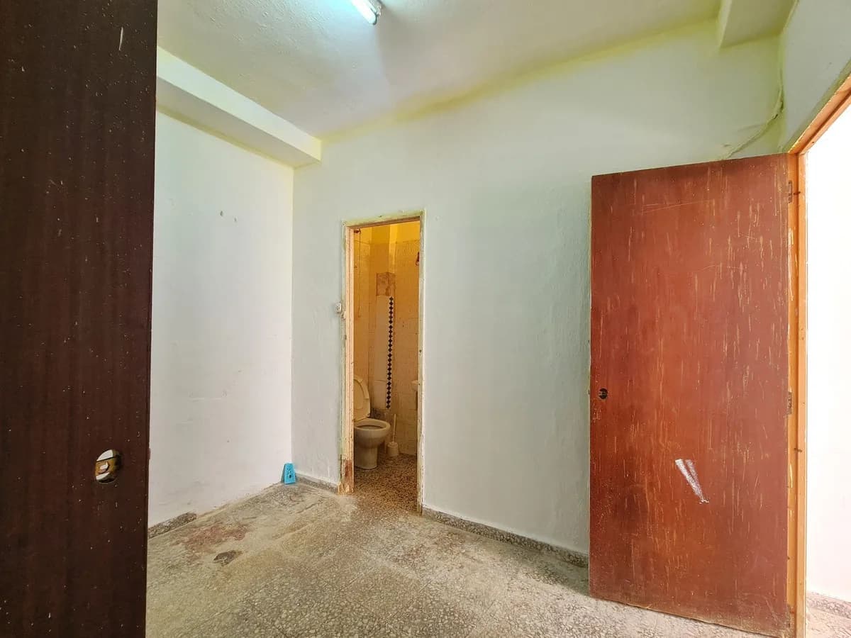 1 Bedroom Ground Floor Apartment for Sale in Estepona, Málaga - Image 8
