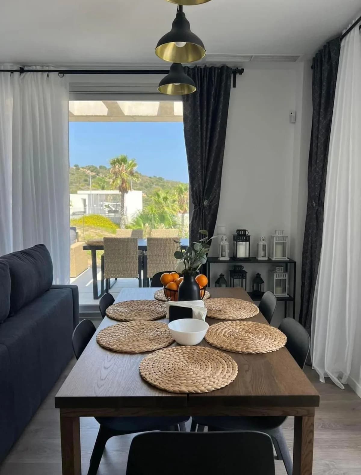 2 Bedroom Top Floor Apartment for Sale in Estepona, Málaga - Image 6