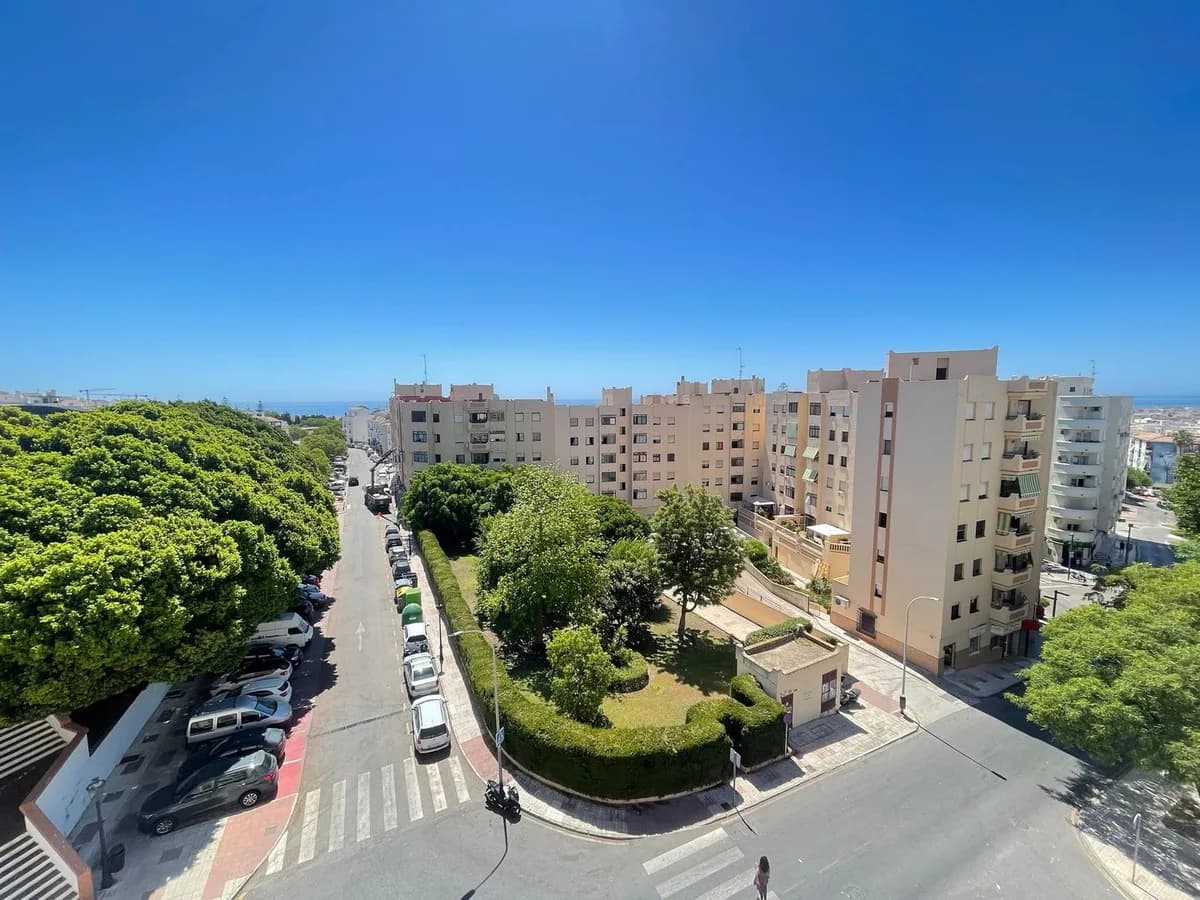 3 Bedroom Top Floor Apartment for Sale in Estepona, Málaga
