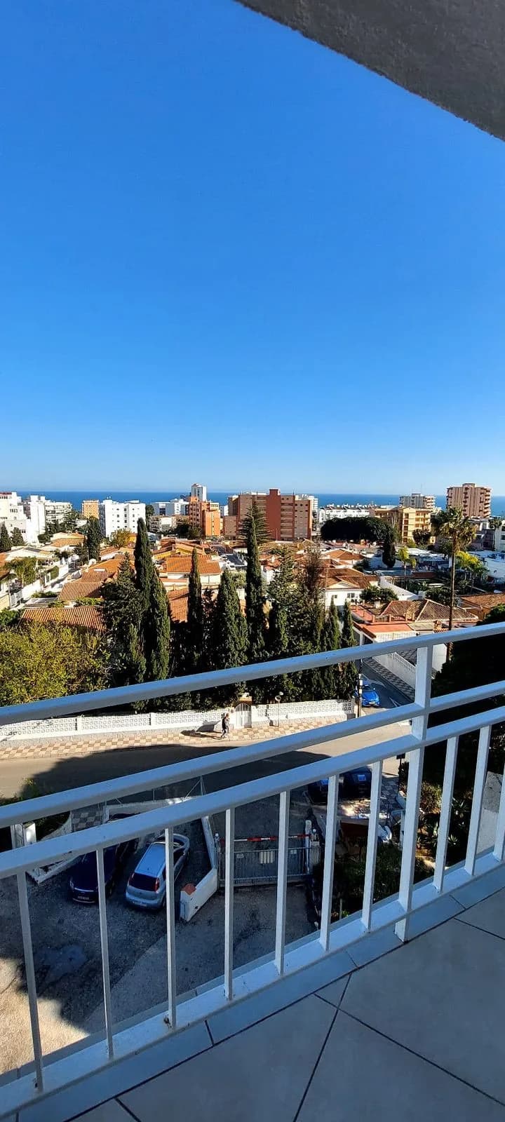 1 Bedroom Middle Floor Apartment for Sale in Benalmadena, Málaga - Image 9