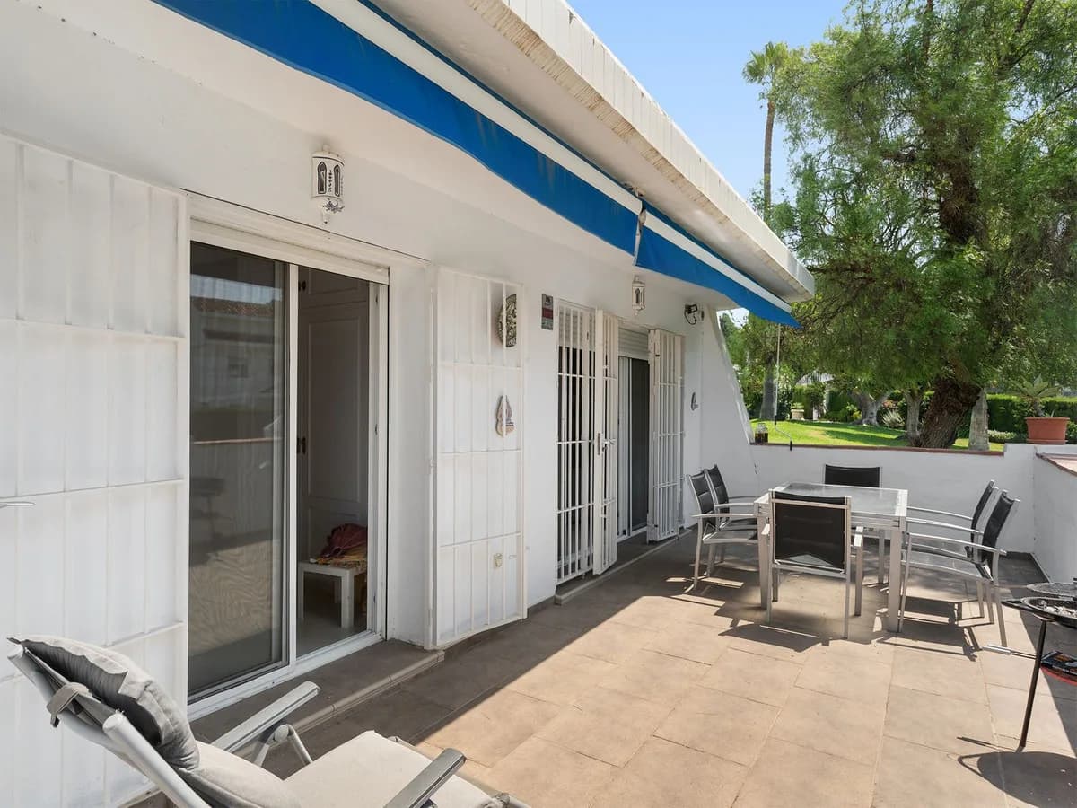 3 Bedroom Ground Floor Apartment for Sale in Nueva Andalucía, Málaga - Image 5