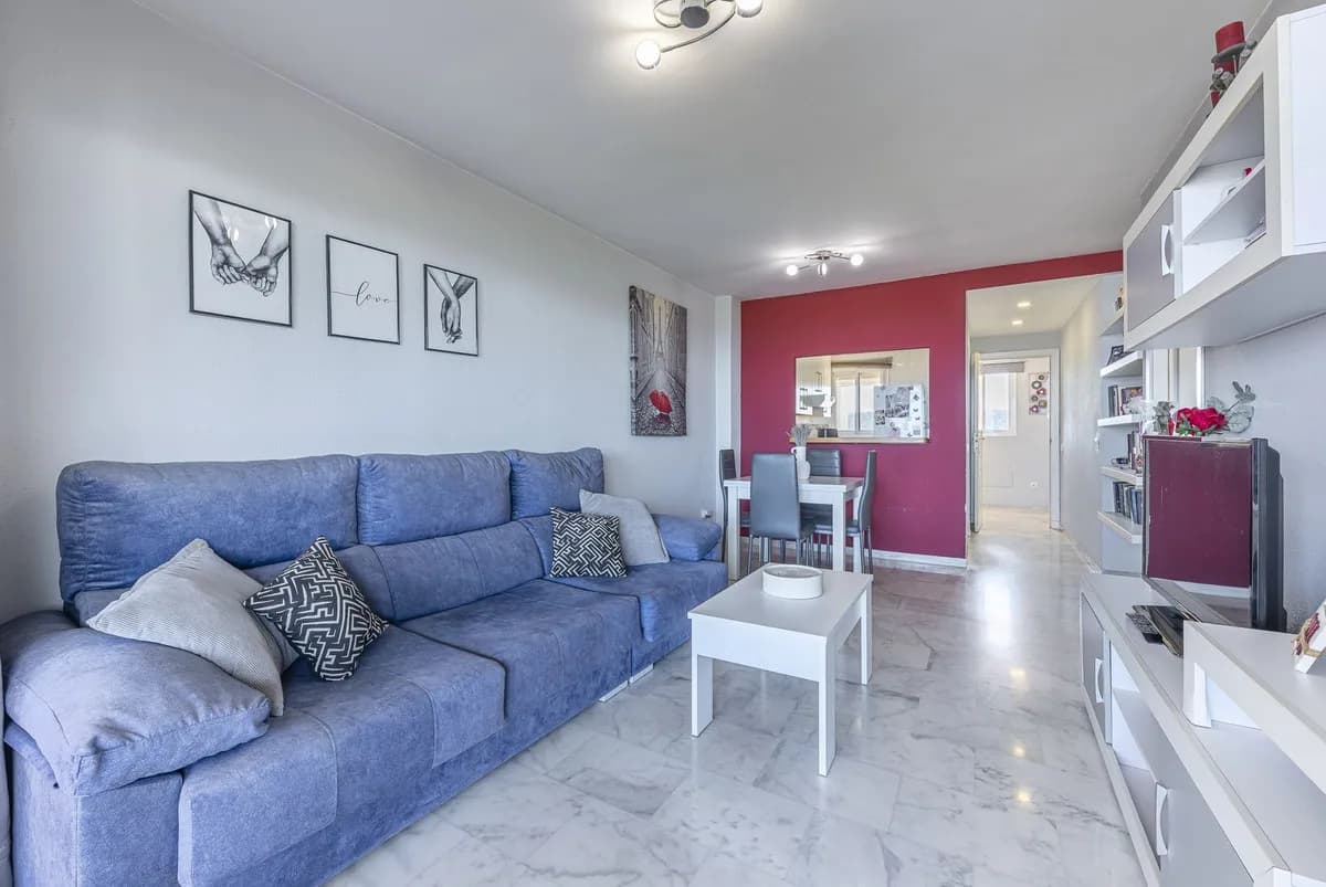 3 Bedroom Middle Floor Apartment for Sale in Casares Playa, Málaga - Image 5