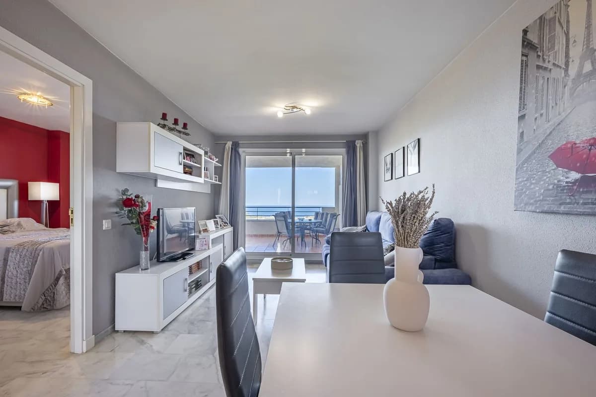 3 Bedroom Middle Floor Apartment for Sale in Casares Playa, Málaga - Image 6