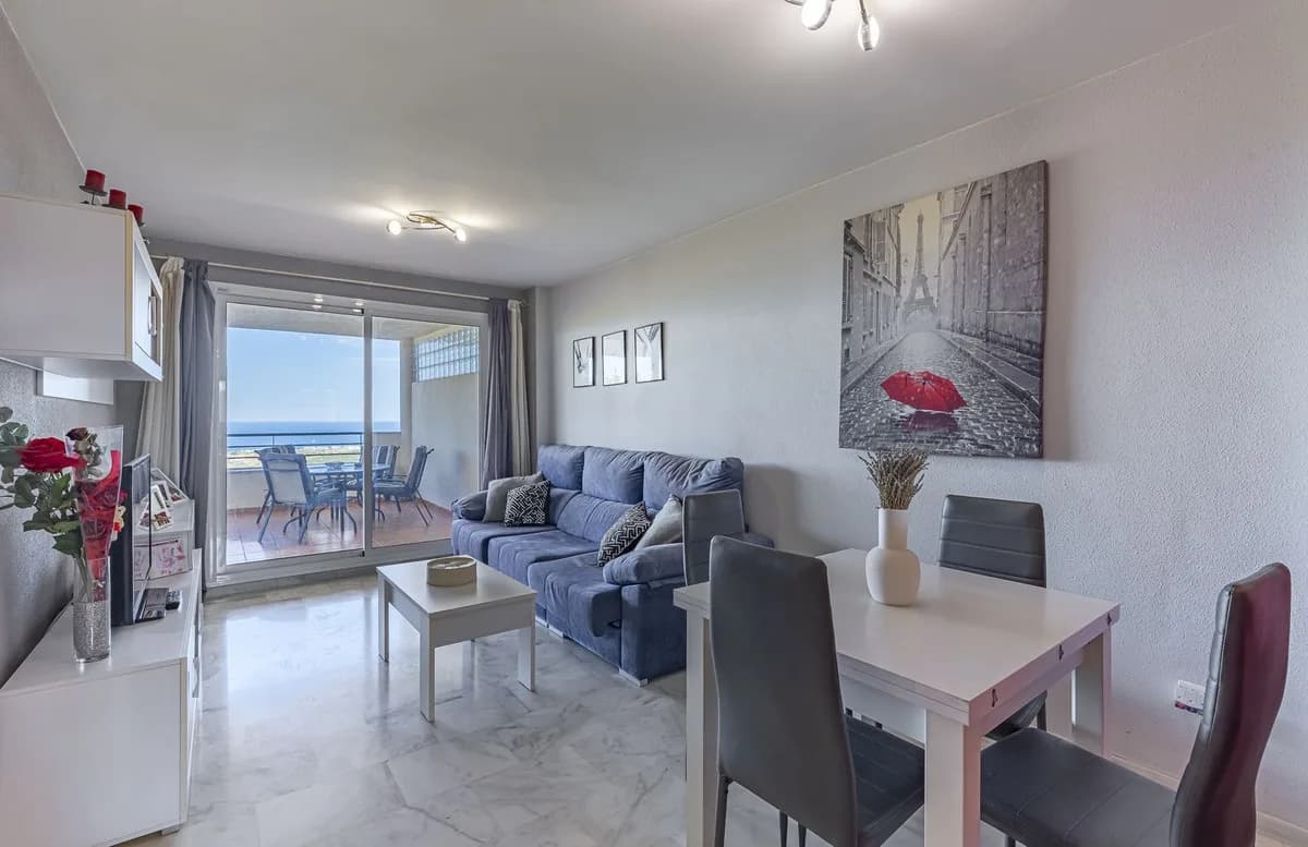 3 Bedroom Middle Floor Apartment for Sale in Casares Playa, Málaga - Image 8