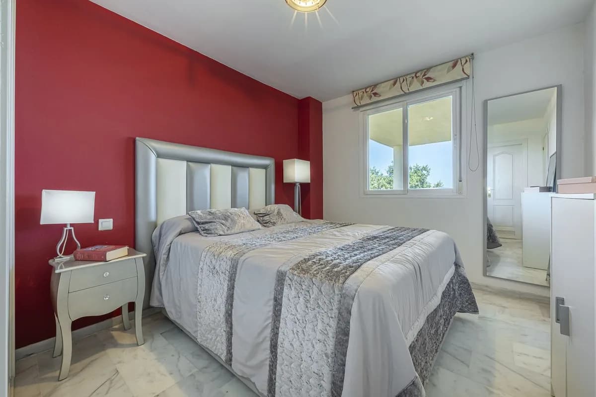3 Bedroom Middle Floor Apartment for Sale in Casares Playa, Málaga - Image 9