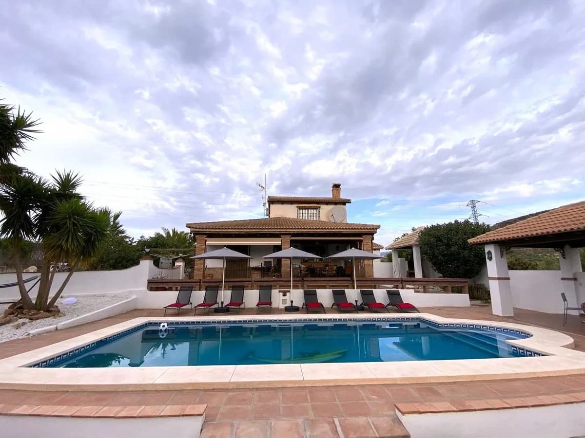 4 Bedroom Finca - Cortijo for Sale in Alhaurín el Grande, Málaga