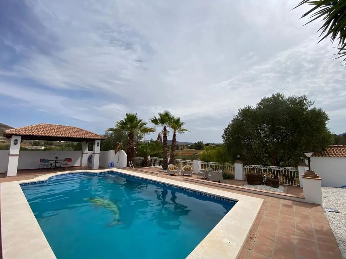 4 Bedroom Finca - Cortijo for Sale in Alhaurín el Grande, Málaga - Image 5