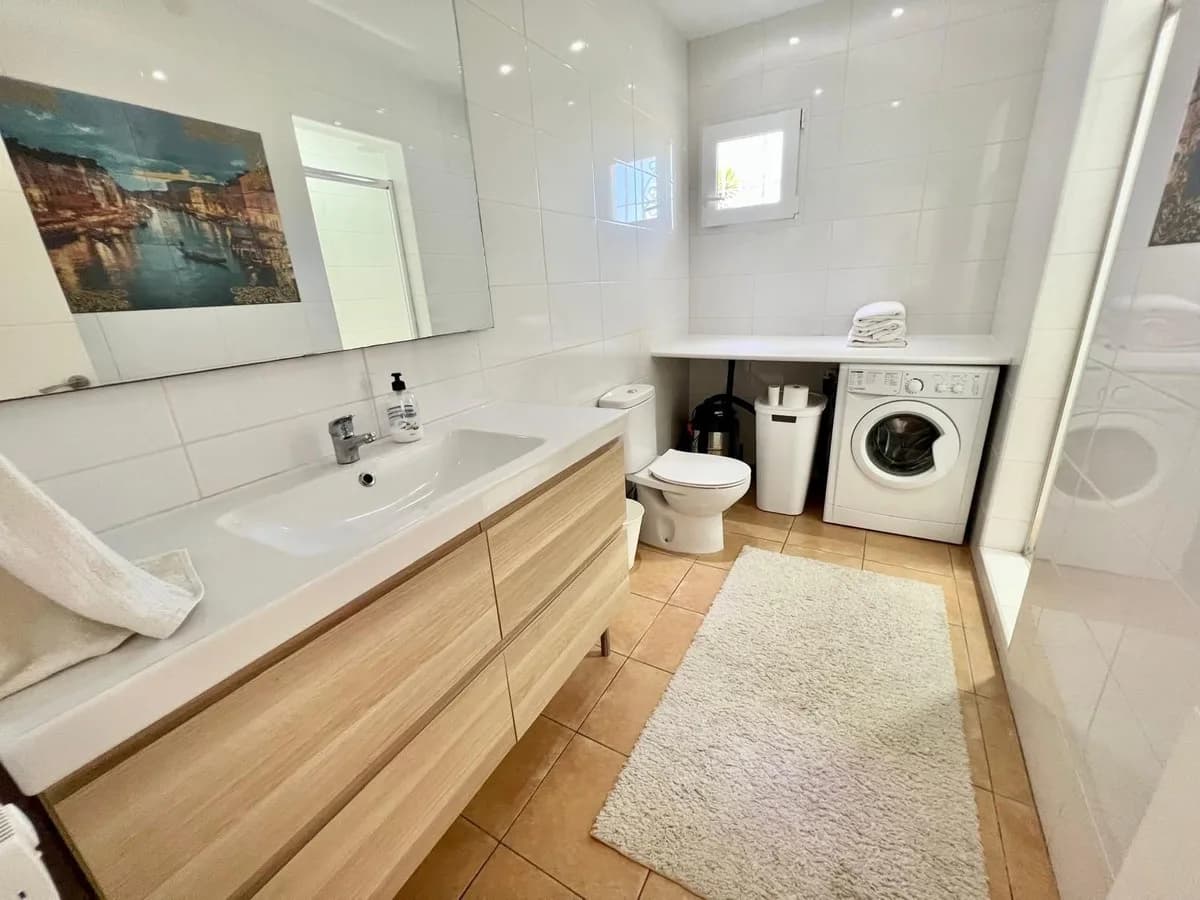 3 Bedroom Detached Villa for Sale in El Faro, Málaga - Image 4