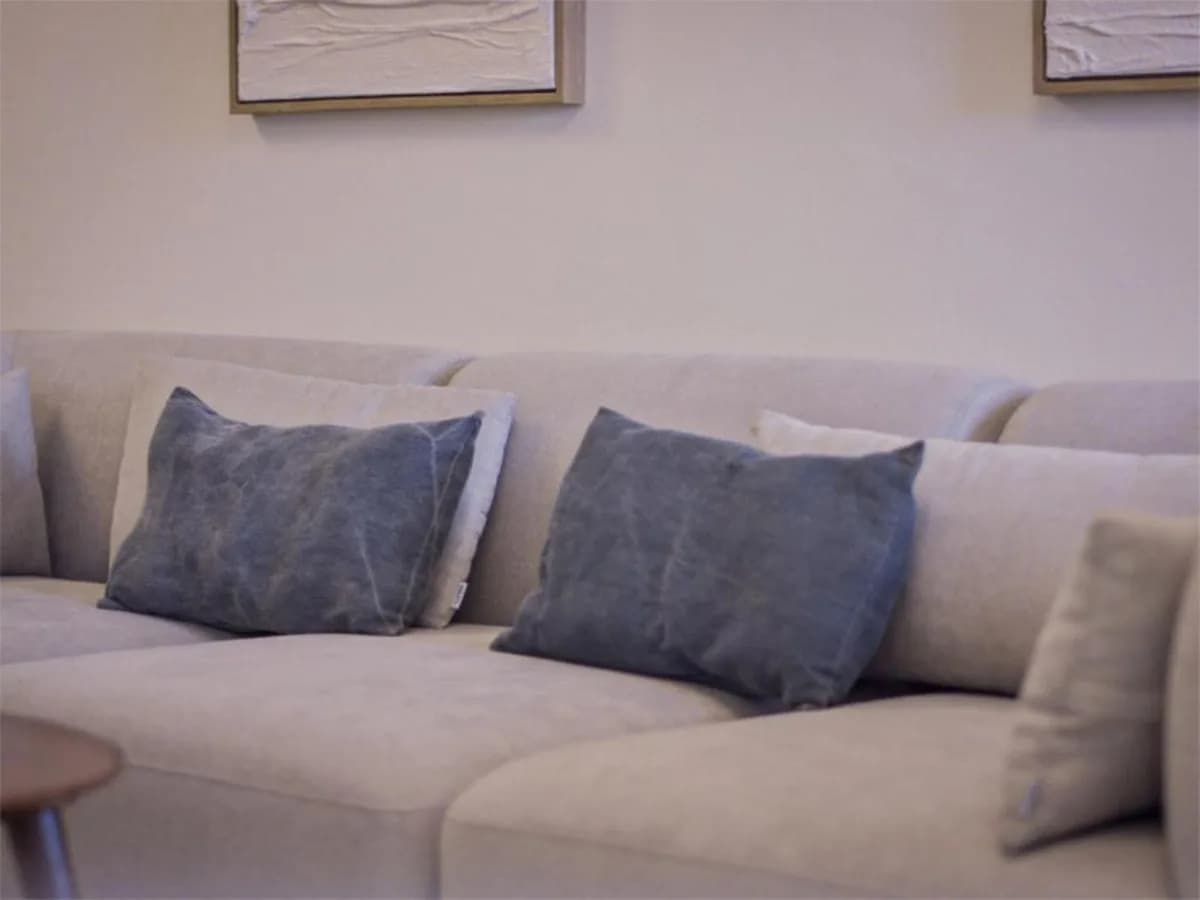 2 Bedroom Middle Floor Apartment for Sale in Marbella, Málaga - Image 5