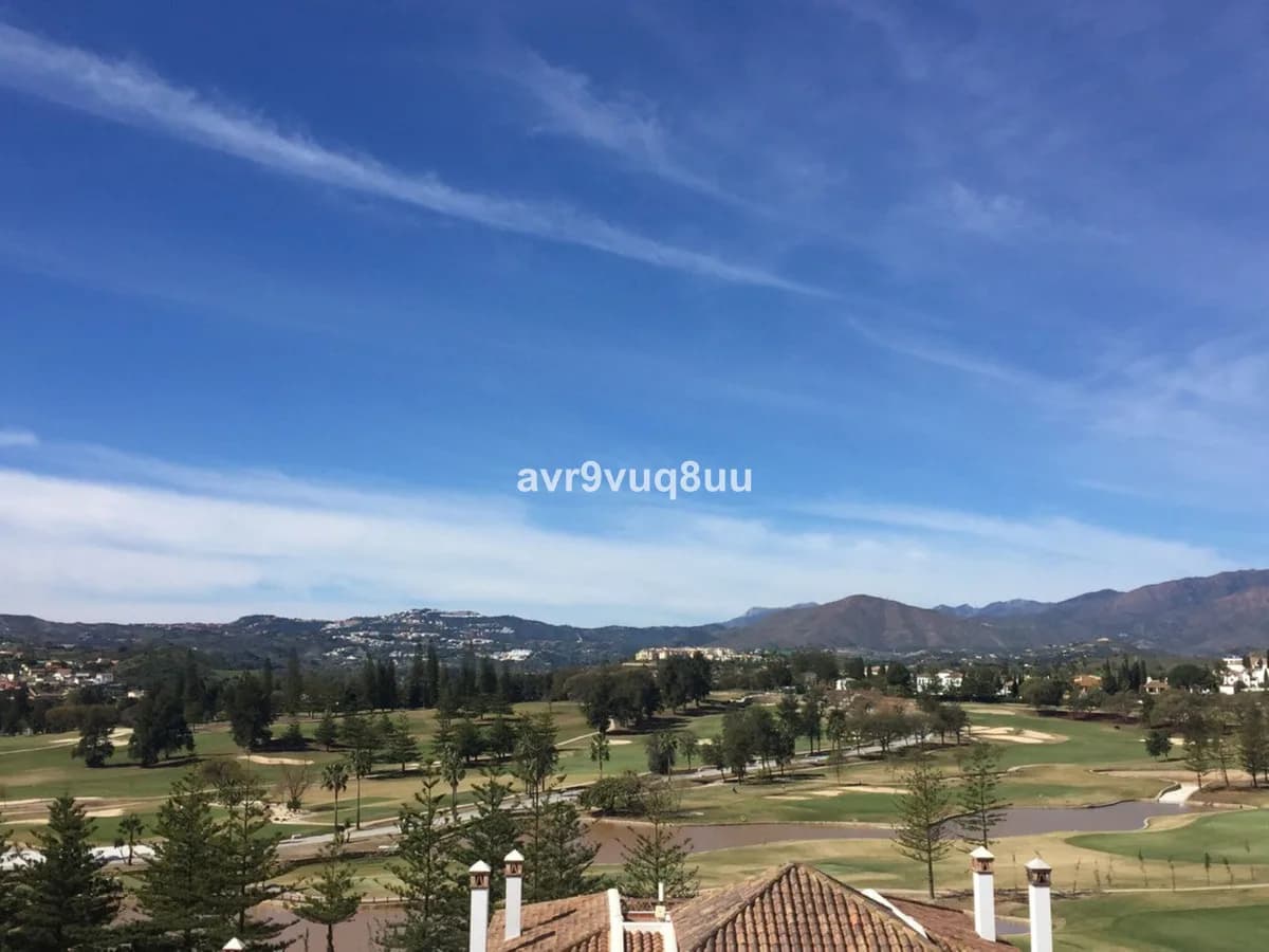 4 Bedroom Penthouse for Sale in Mijas Golf, Málaga - Image 3