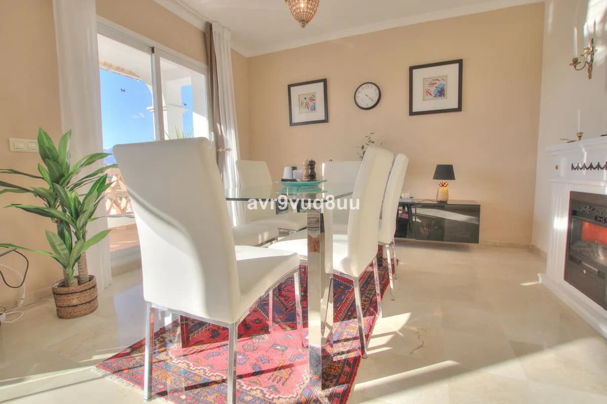 4 Bedroom Penthouse for Sale in Mijas Golf, Málaga - Image 7