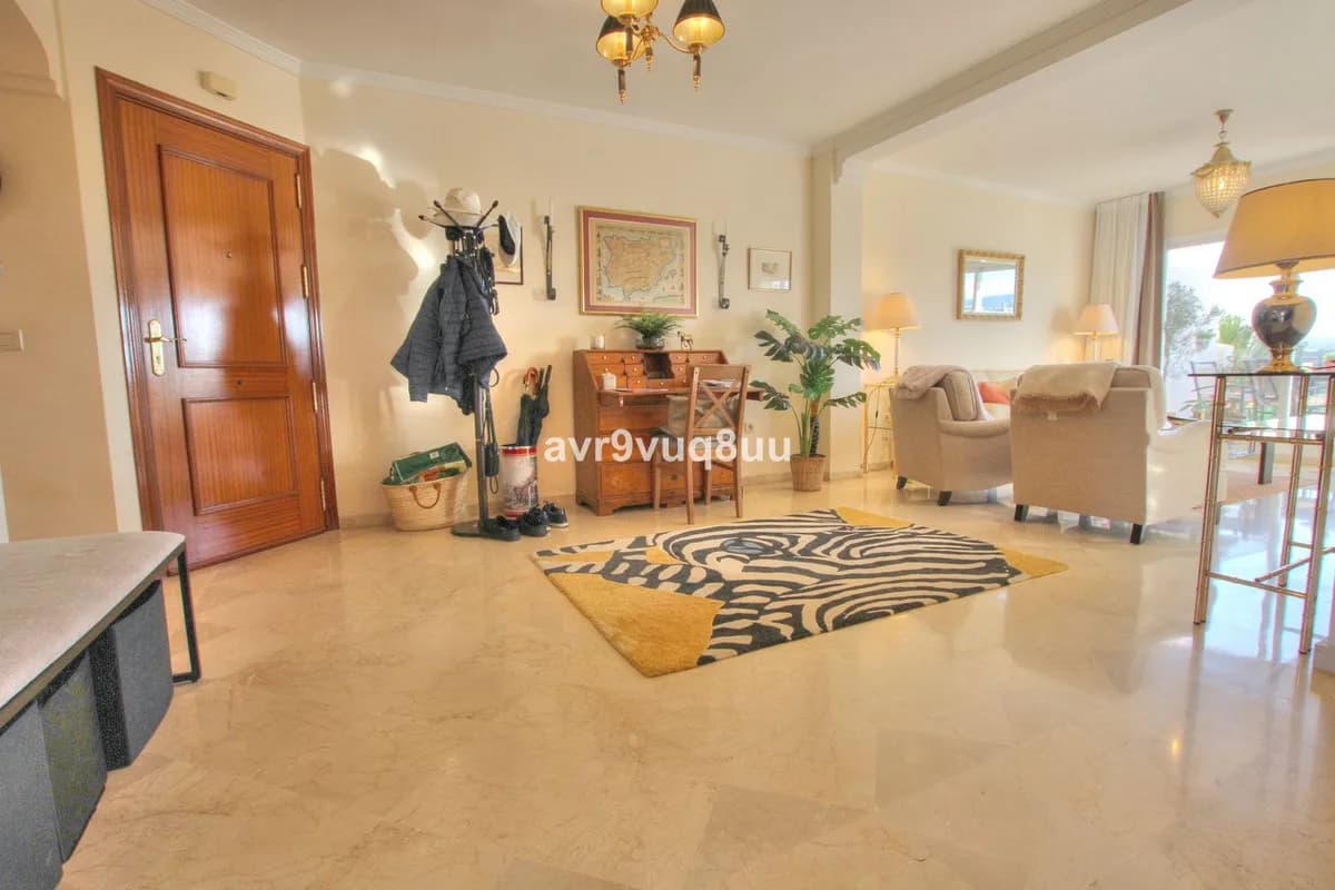 4 Bedroom Penthouse for Sale in Mijas Golf, Málaga - Image 8