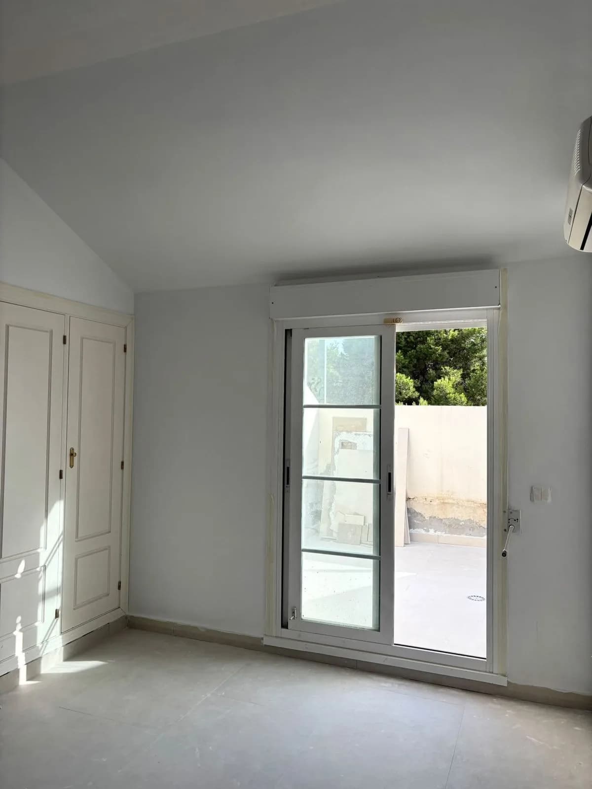 2 Bedroom Penthouse Duplex for Sale in Nueva Andalucía, Málaga - Image 5