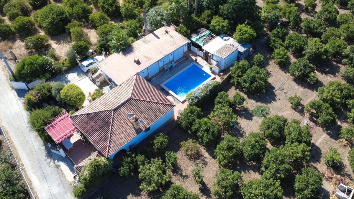4 Bedroom Finca - Cortijo for Sale in Alhaurín el Grande, Málaga - Image 9