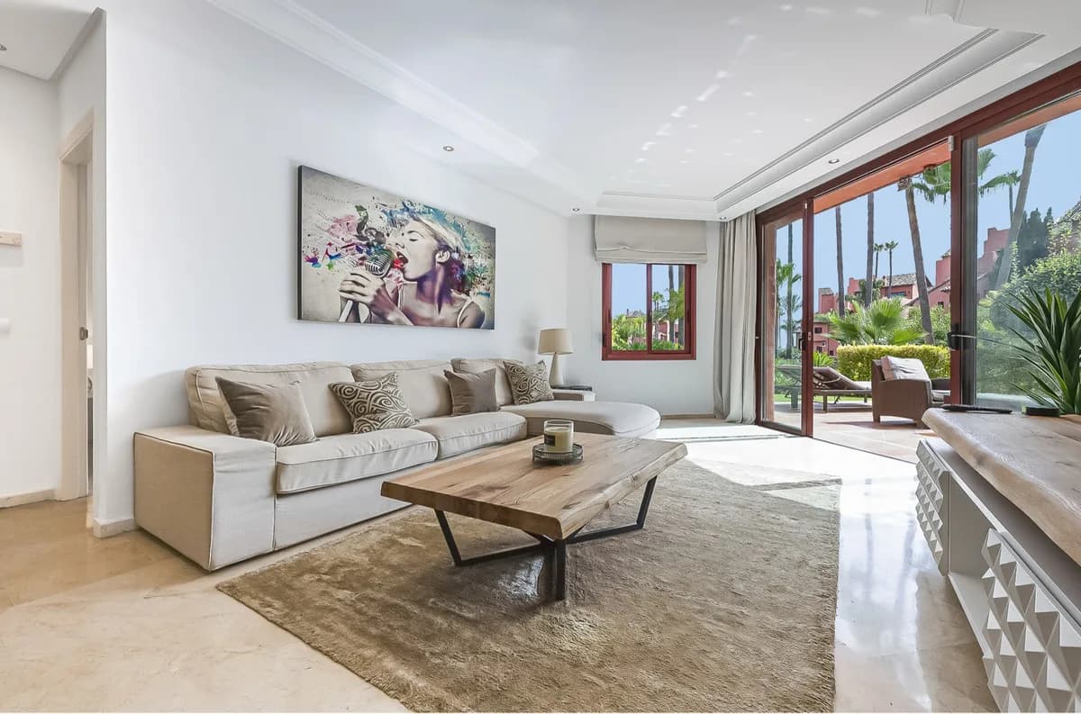 2 Bedroom Ground Floor Apartment for Sale in Estepona, Málaga - Image 4