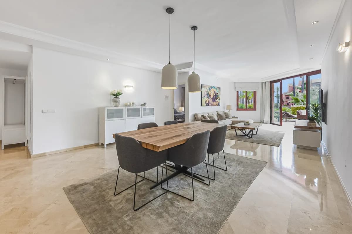 2 Bedroom Ground Floor Apartment for Sale in Estepona, Málaga - Image 5