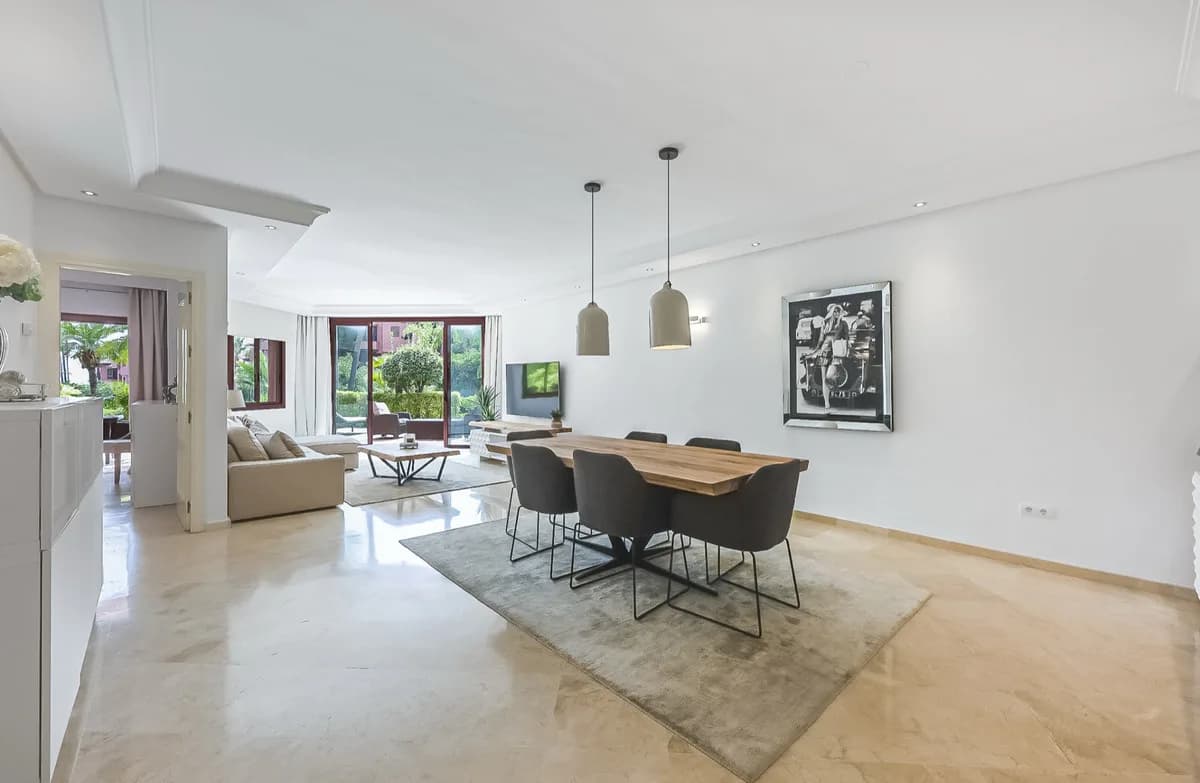 2 Bedroom Ground Floor Apartment for Sale in Estepona, Málaga - Image 6