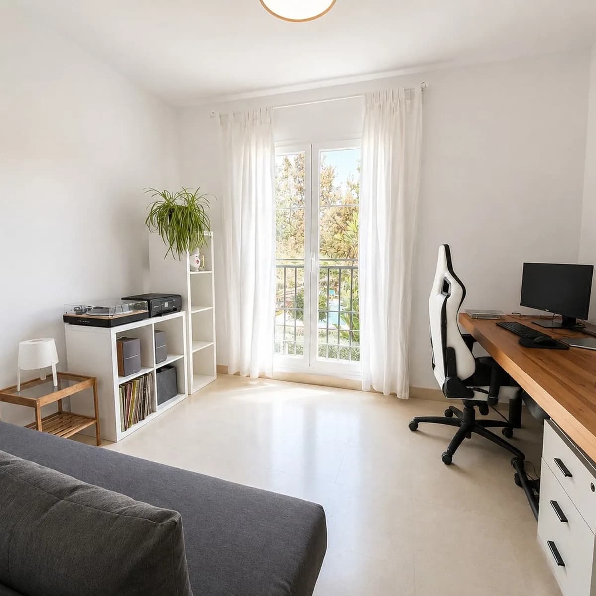3 Bedroom Middle Floor Apartment for Sale in Los Arqueros, Málaga - Image 9