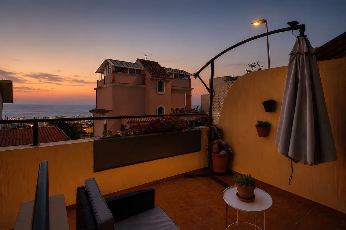 4 Bedroom Townhouse for Sale in Benalmadena, Málaga - Image 3