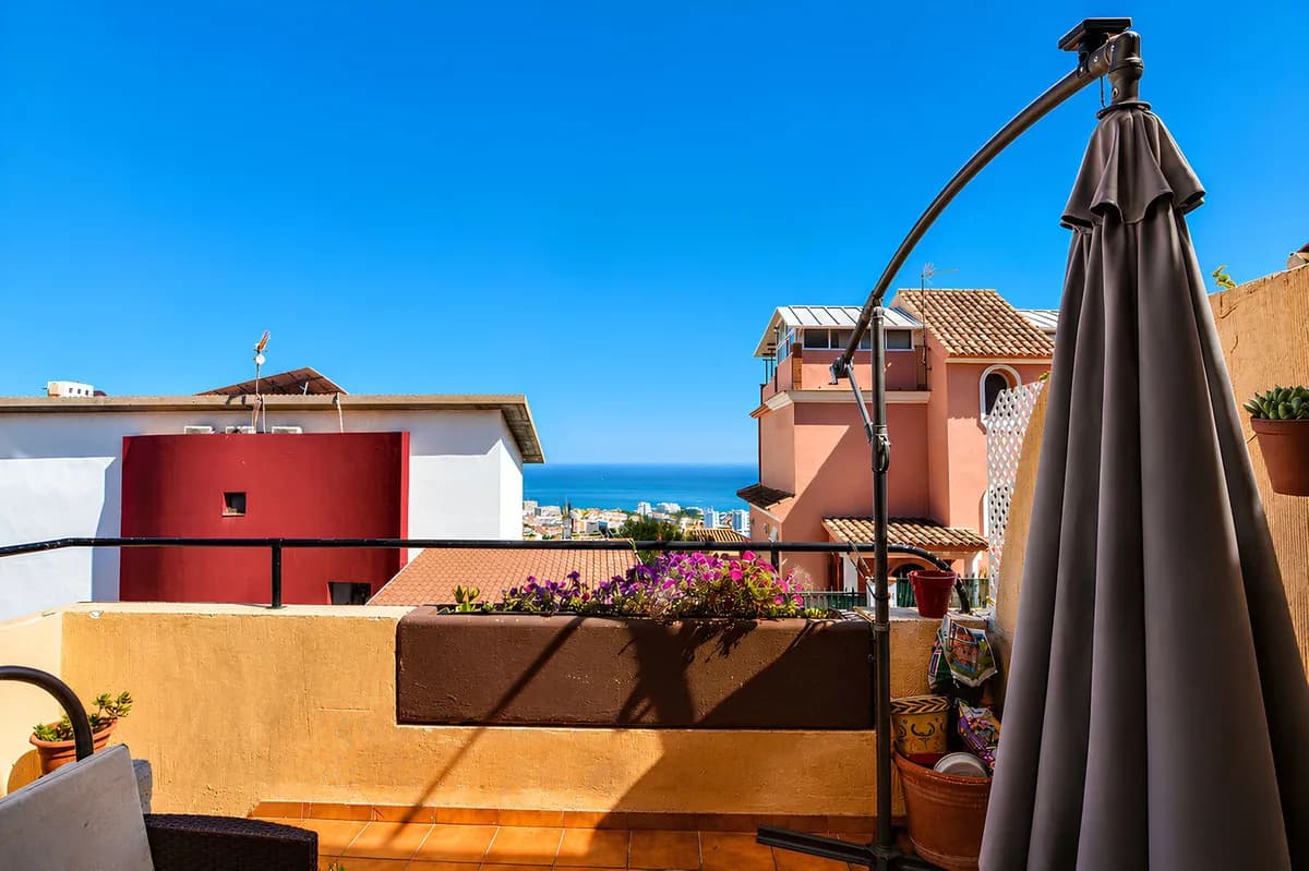 4 Bedroom Townhouse for Sale in Benalmadena, Málaga - Image 4