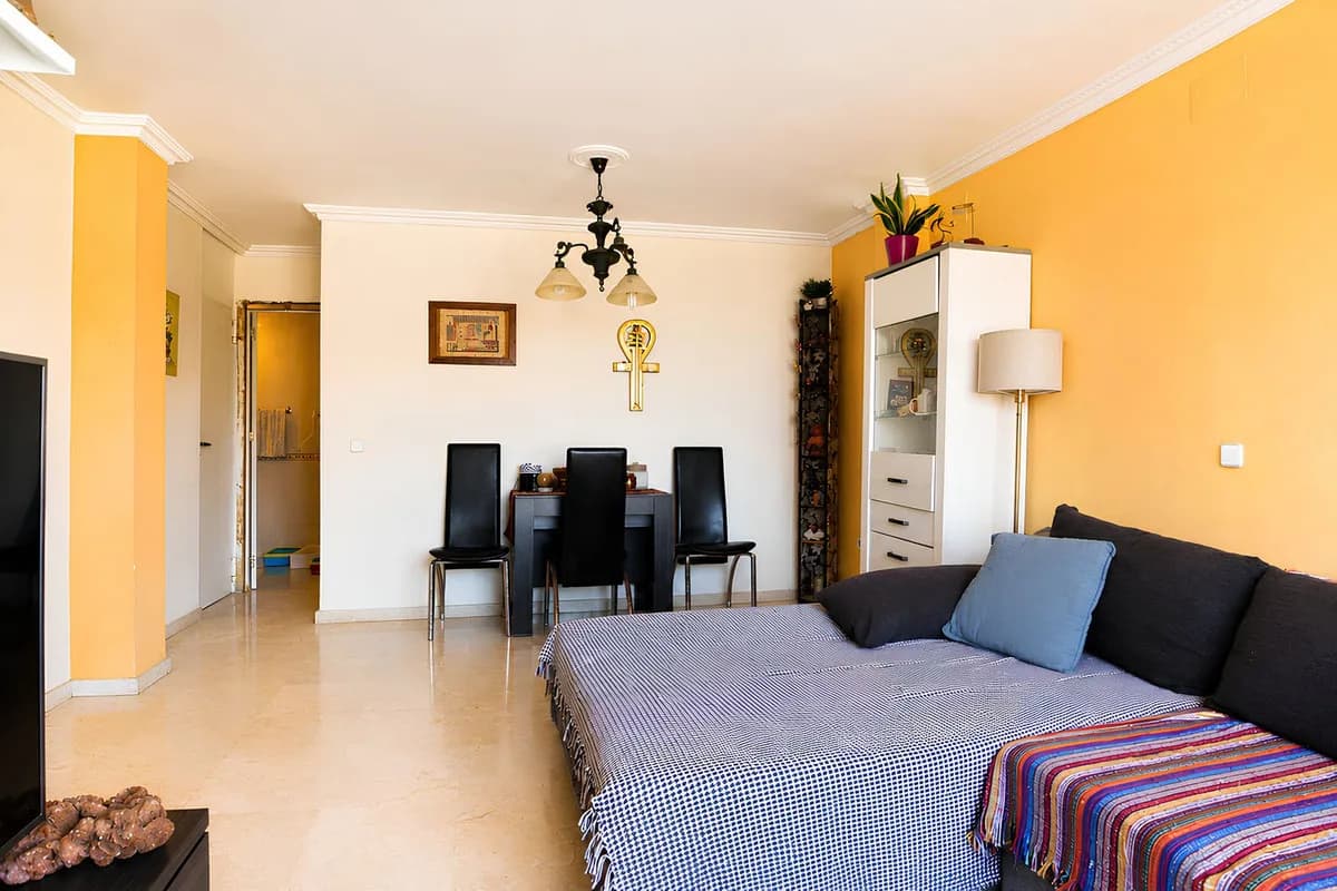 4 Bedroom Townhouse for Sale in Benalmadena, Málaga - Image 9