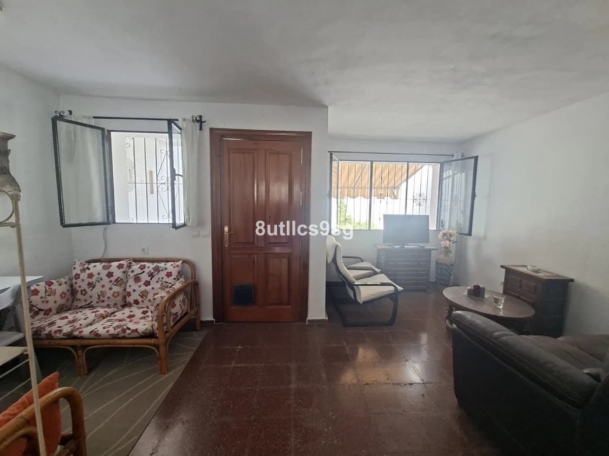2 Bedroom Detached Villa for Sale in La Campana, Málaga - Image 5