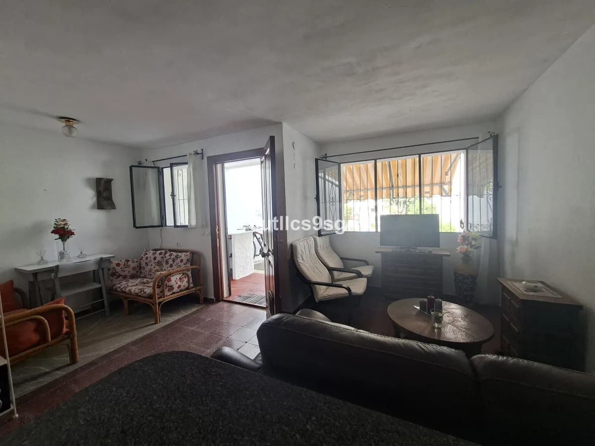 2 Bedroom Detached Villa for Sale in La Campana, Málaga - Image 9