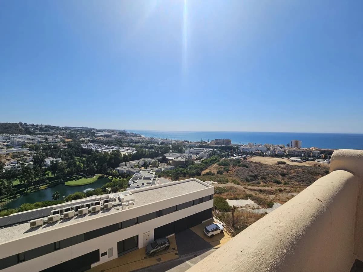 4 Bedroom Townhouse for Sale in La Cala, Málaga - Image 2
