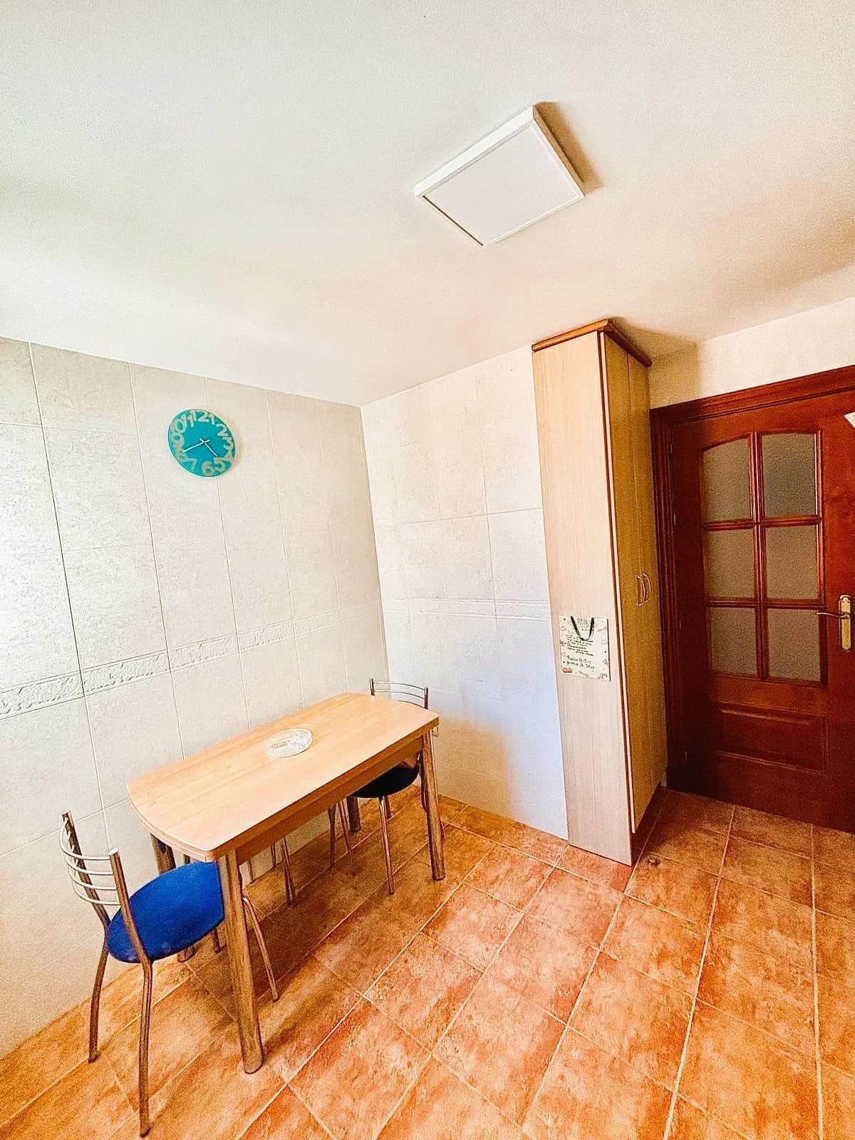2 Bedroom Middle Floor Apartment for Sale in Fuengirola, Málaga - Image 6