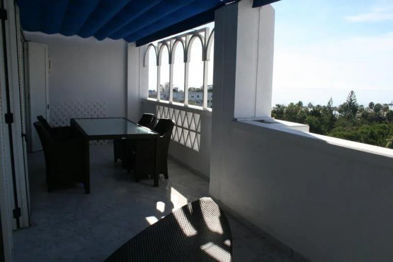 3 Bedroom Penthouse for Sale in Puerto Banús, Málaga - Image 7