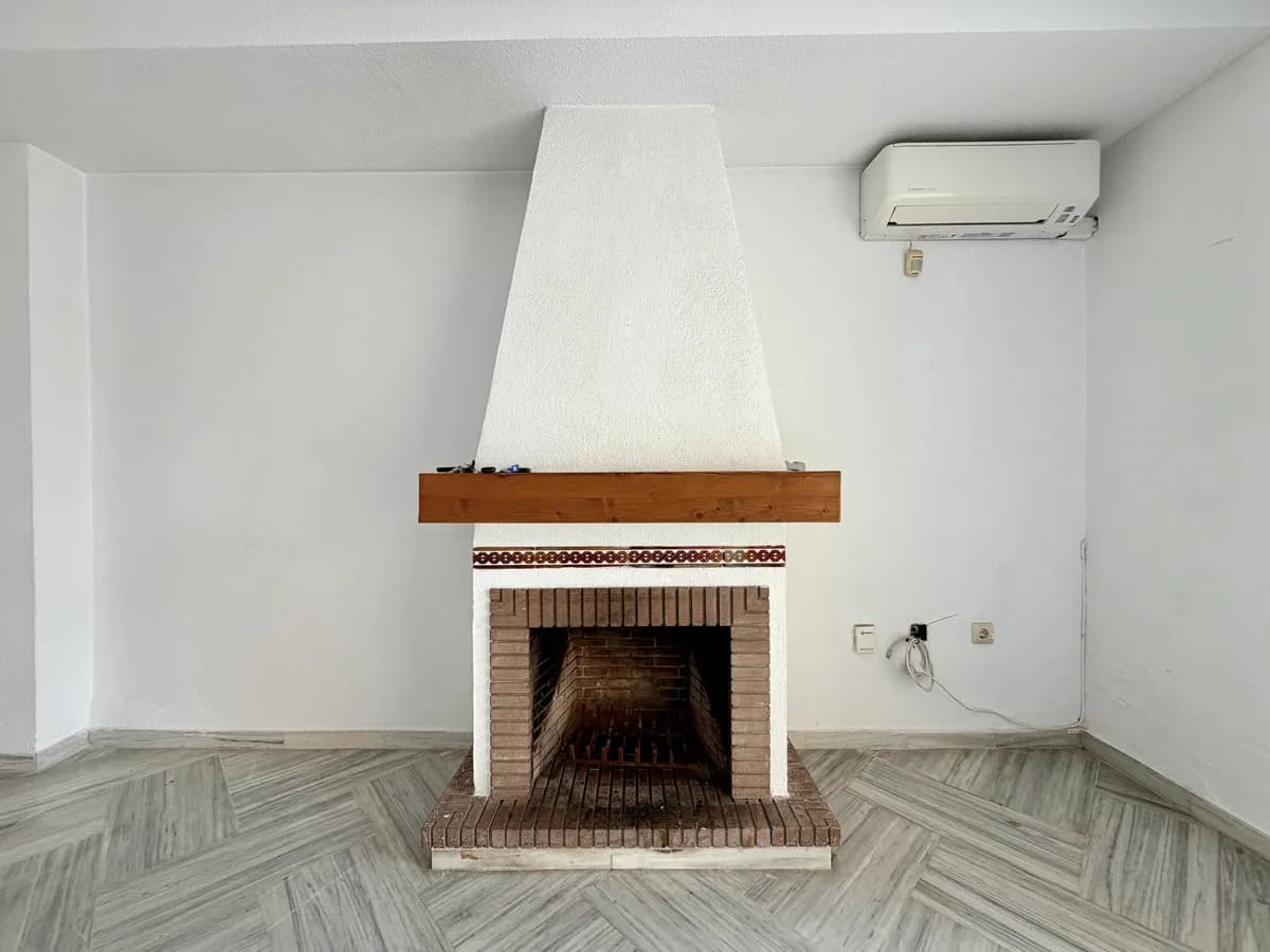 2 Bedroom Townhouse for Sale in Estepona, Málaga - Image 6