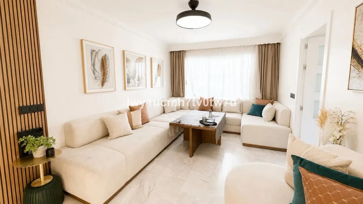 3 Bedroom Middle Floor Apartment for Sale in Mijas, Málaga - Image 3