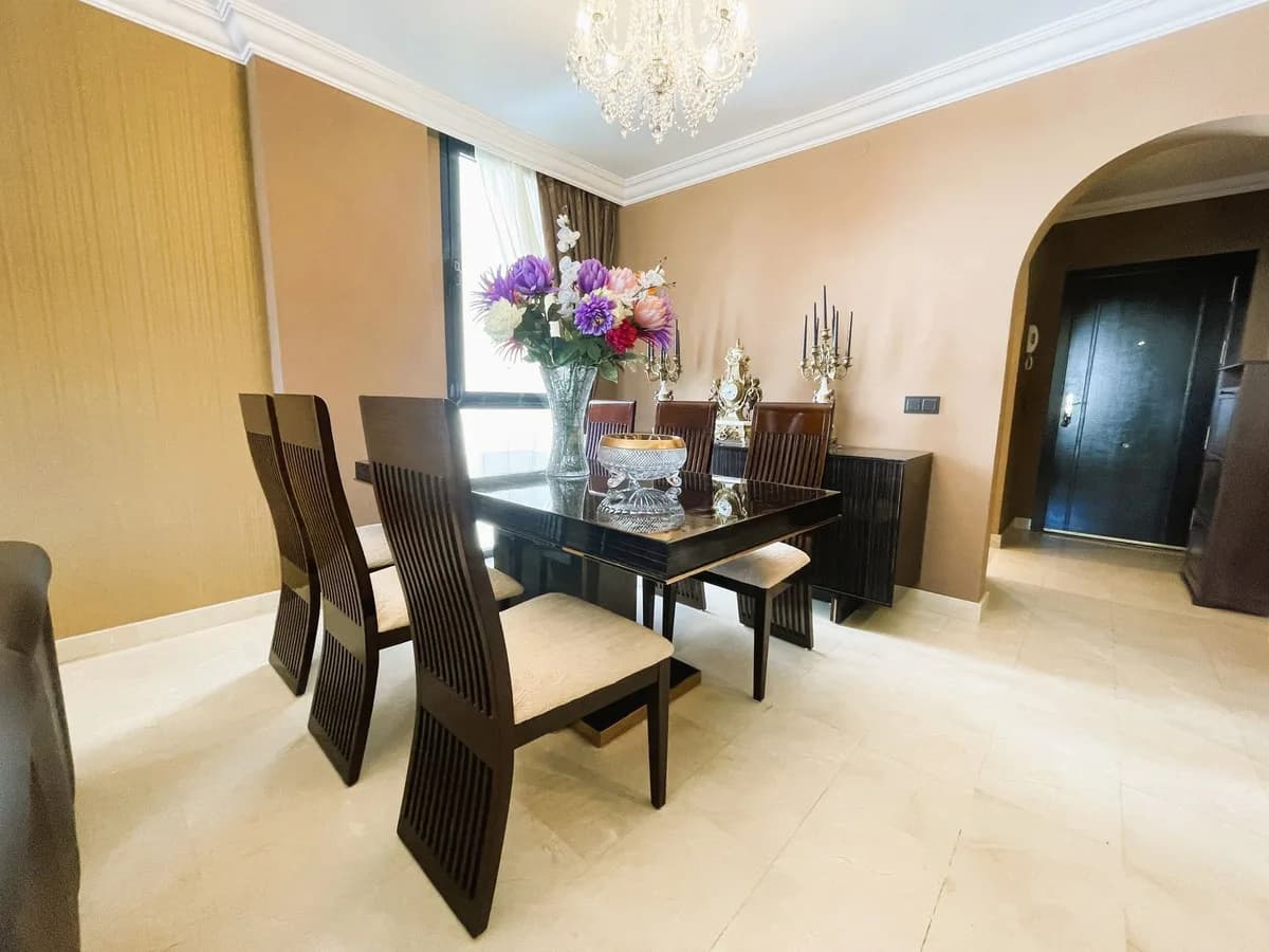 2 Bedroom Middle Floor Apartment for Sale in Calahonda, Málaga - Image 3