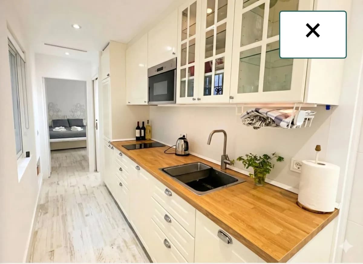 2 Bedroom Middle Floor Apartment for Sale in Puerto Banús, Málaga - Image 7