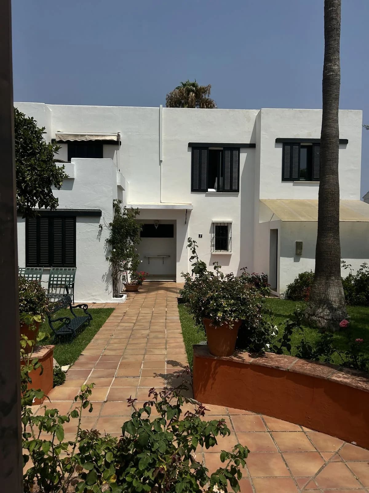 3 Bedroom Townhouse for Sale in San Pedro de Alcántara, Málaga - Image 2