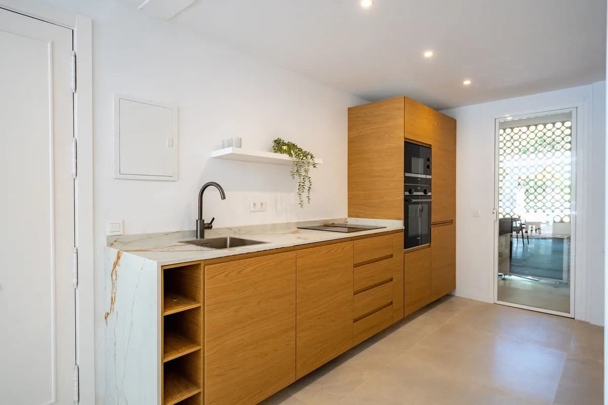 2 Bedroom Penthouse for Sale in Los Arqueros, Málaga - Image 9