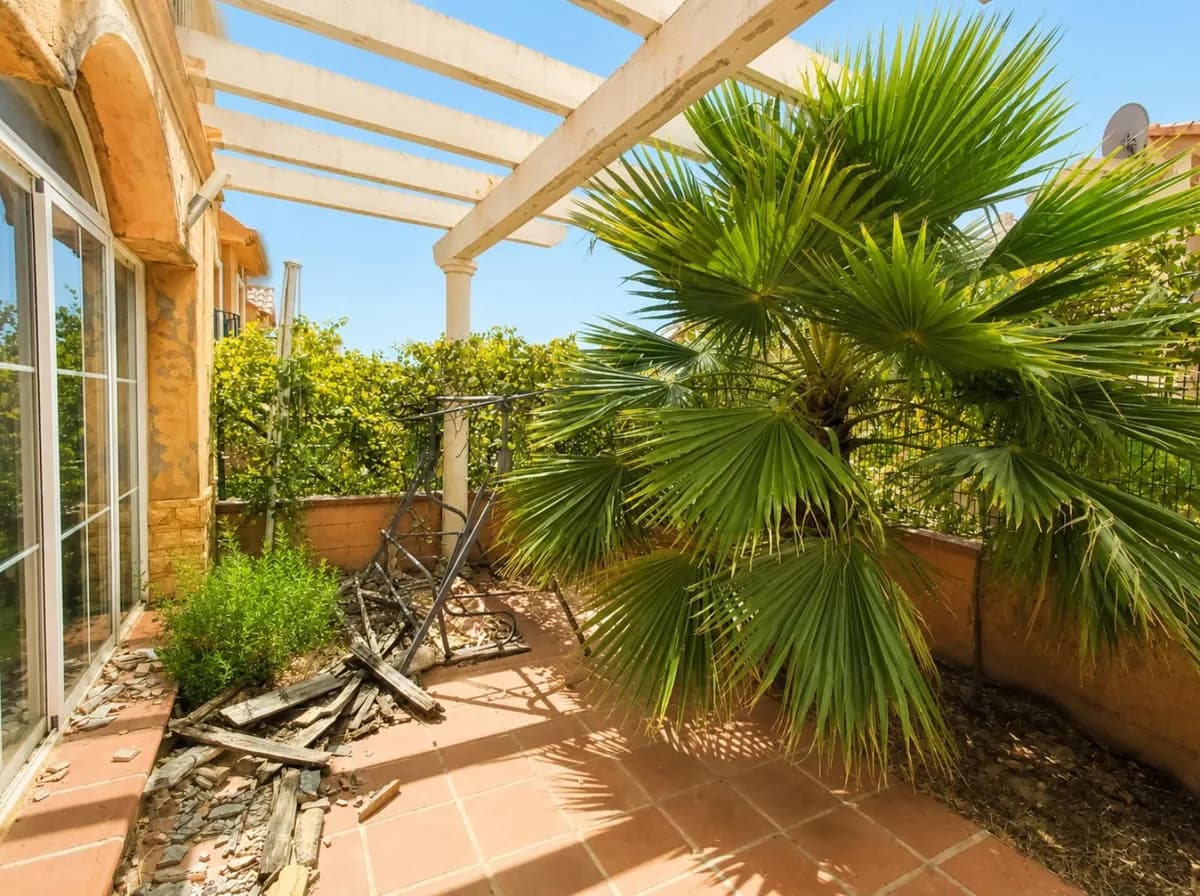3 Bedroom Detached Villa for Sale in Riviera del Sol, Málaga - Image 3