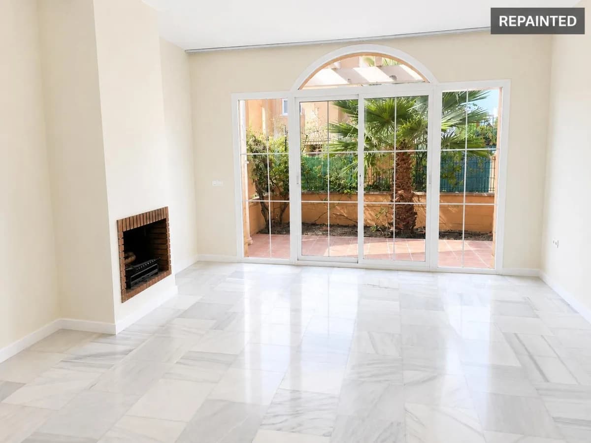 3 Bedroom Detached Villa for Sale in Riviera del Sol, Málaga - Image 5