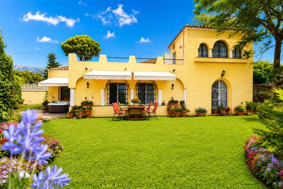 3 Bedroom Detached Villa for Sale in Marbella, Málaga