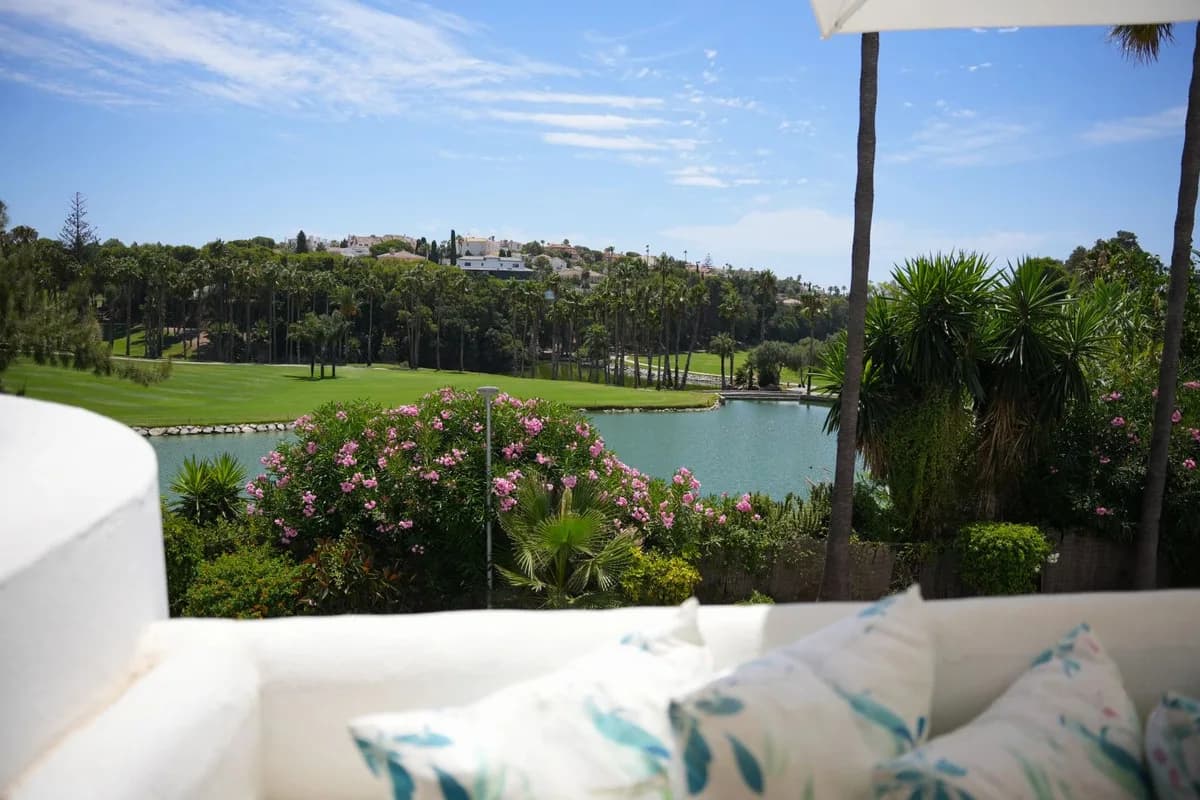 4 Bedroom Townhouse for Sale in Benalmadena Costa, Málaga - Image 9