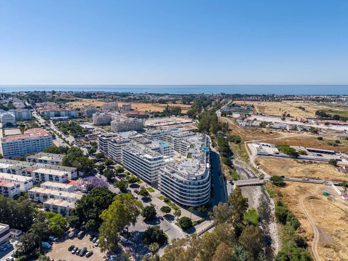 2 Bedroom Penthouse for Sale in Nueva Andalucía, Málaga - Image 5