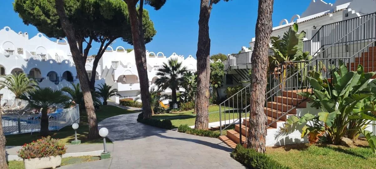 2 Bedroom Duplex for Sale in Reserva de Marbella, Málaga - Image 2