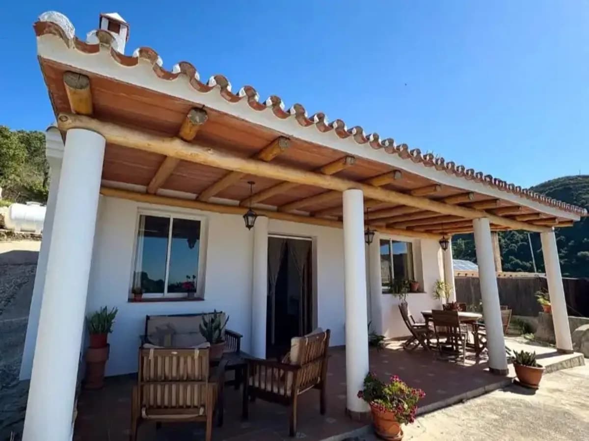 3 Bedroom Finca - Cortijo for Sale in Estepona, Málaga